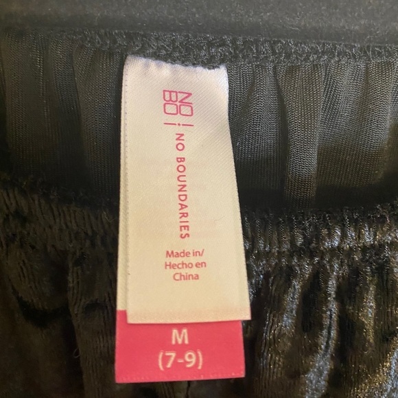 No Boundaries Velvet Off the Shoupder Top - Picture 3 of 5